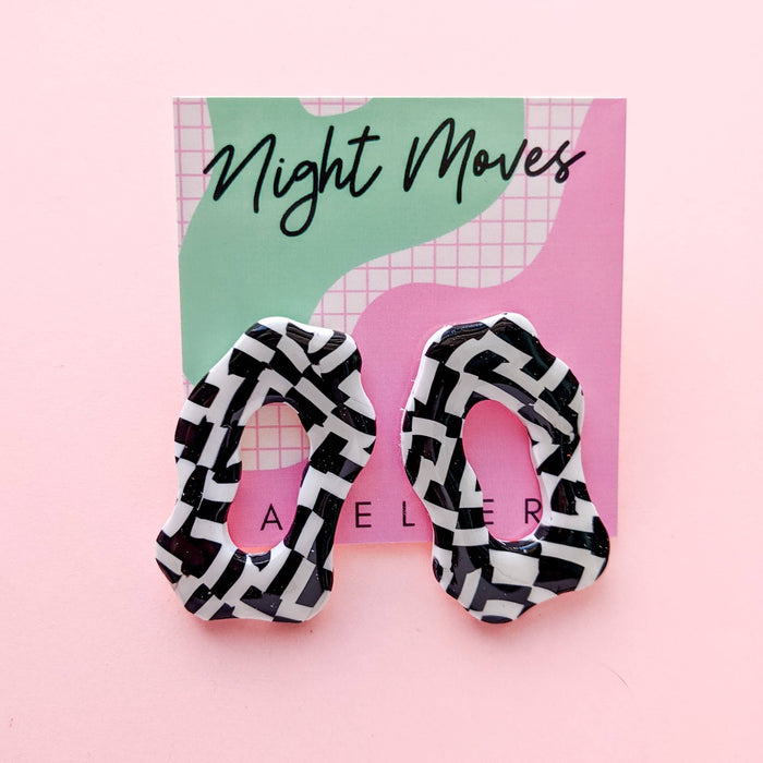 Static Age Abstract Studs