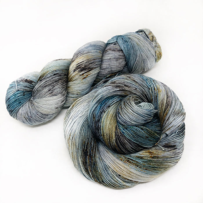 A Welcome Breeze - wholesale- Shawl length skein - 600 yards