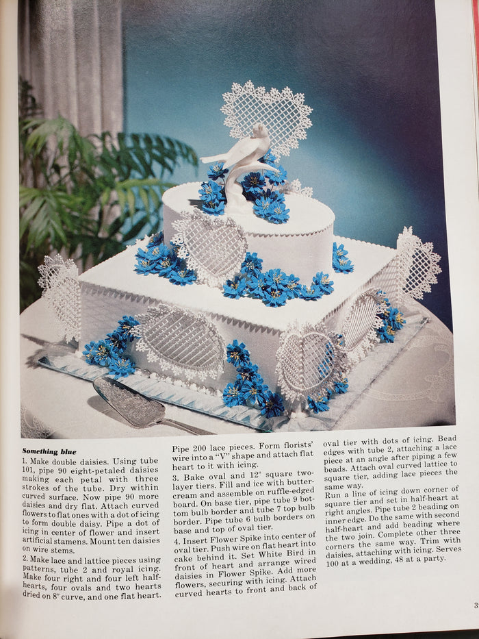 Celebrate! IV Wilton cake decorating book