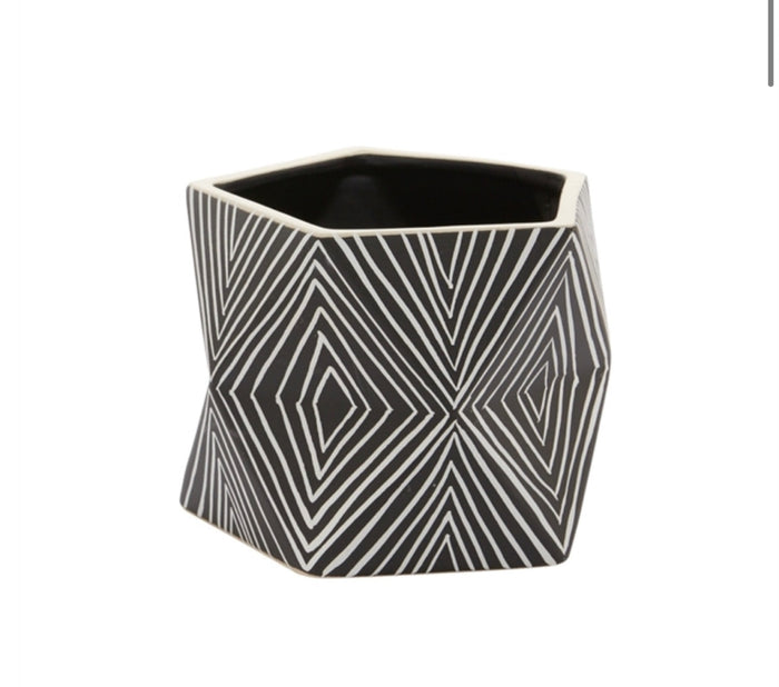 Dazed Planter Portery