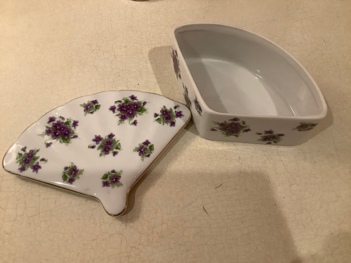 Fan shaped trinket box