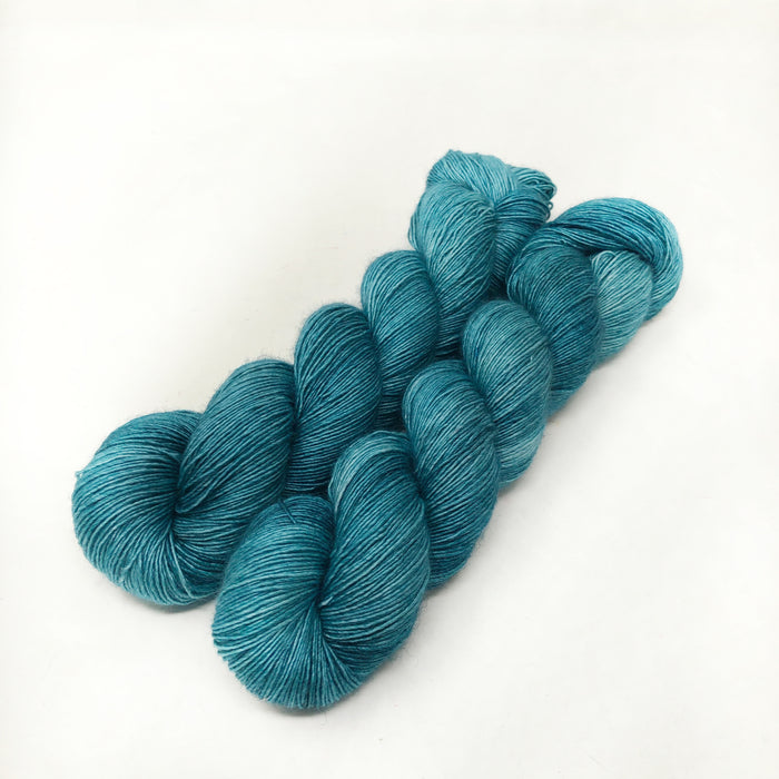 Grotto - wholesale- 70/30 merino silk single ply