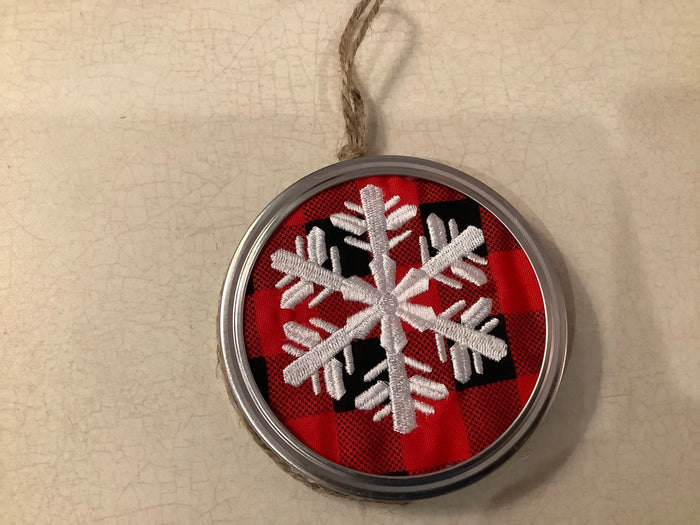 Mason jar lid ornaments