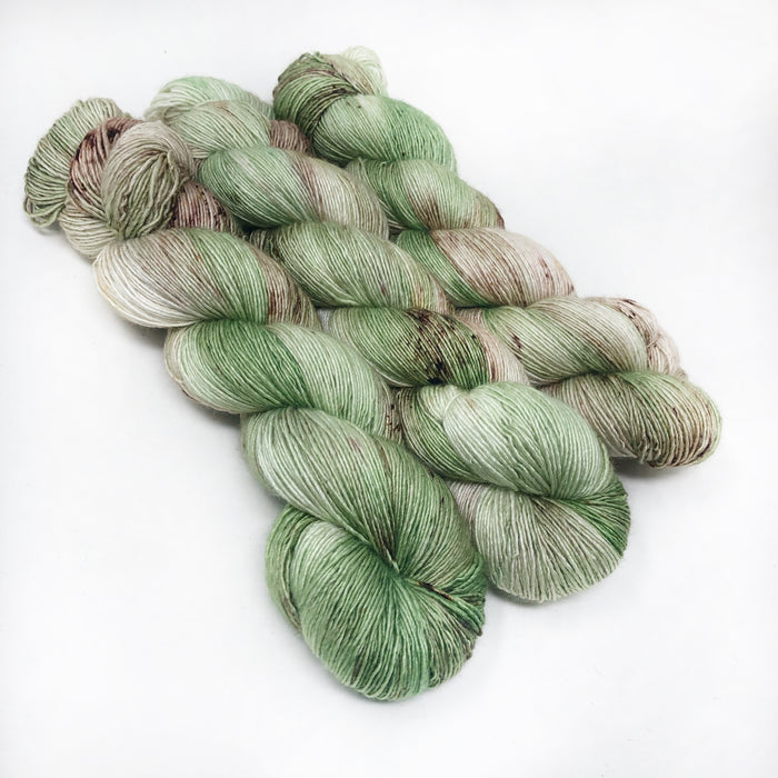 Mistletoe - wholesale- 70/30 merino silk single ply