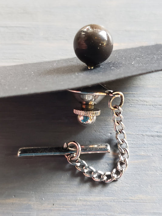 Round polished stone tie tack