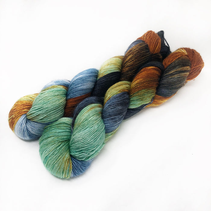Solstice Fox - wholesale- 70/30 merino silk single ply
