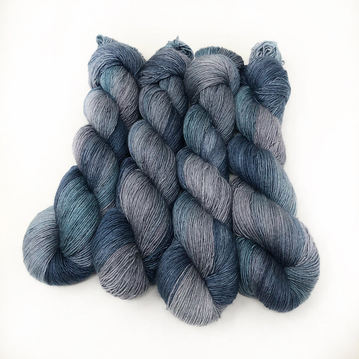 Vortex fade  - wholesale- 70/30 merino silk single ply