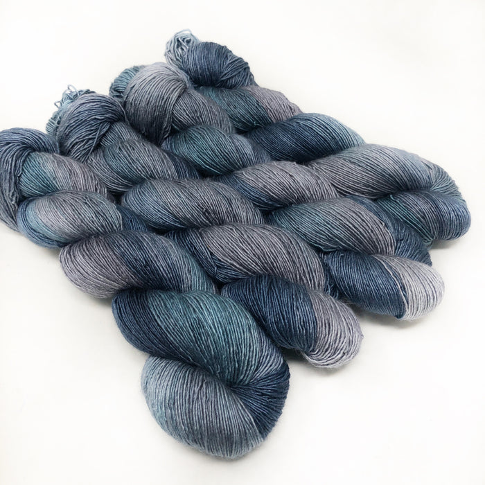 Vortex fade  - wholesale- 70/30 merino silk single ply