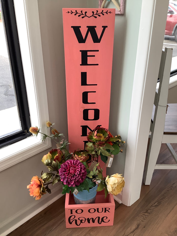 Welcome wood planter